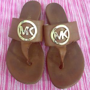 Women’s Michael Kor’s sandals size 8M